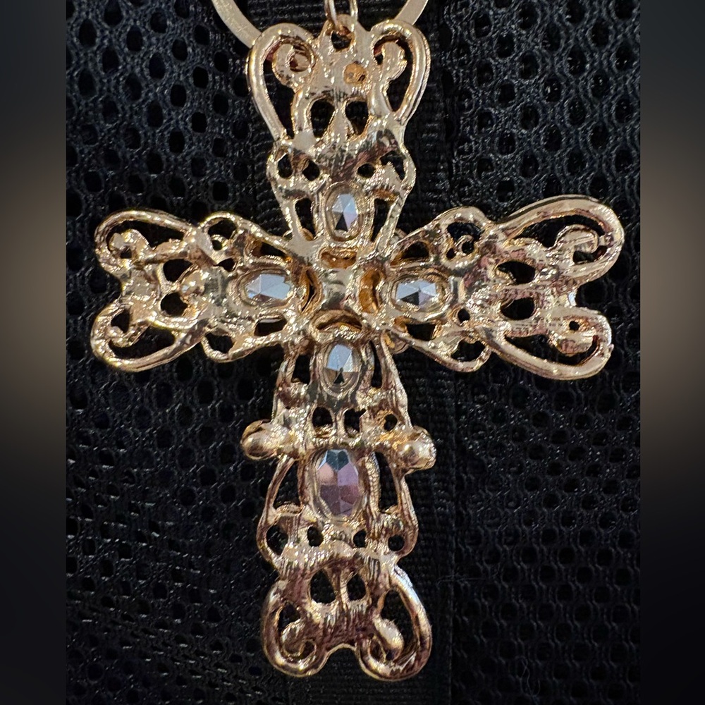 Pink and Gold Cross Keychain - Picture 3 of 4